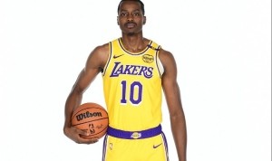 九游娱乐官方网站-上季场均2.4分2.5板！官宣：克里斯蒂安-科洛克进入湖人夏联名单